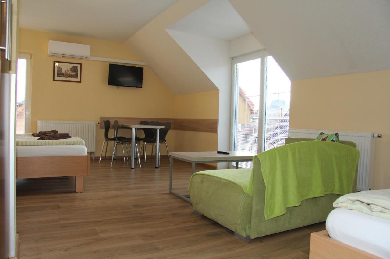 Apartmany Hujer بايموتْسْ المظهر الخارجي الصورة