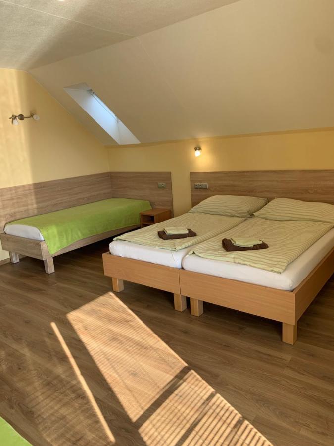 Apartmany Hujer بايموتْسْ المظهر الخارجي الصورة